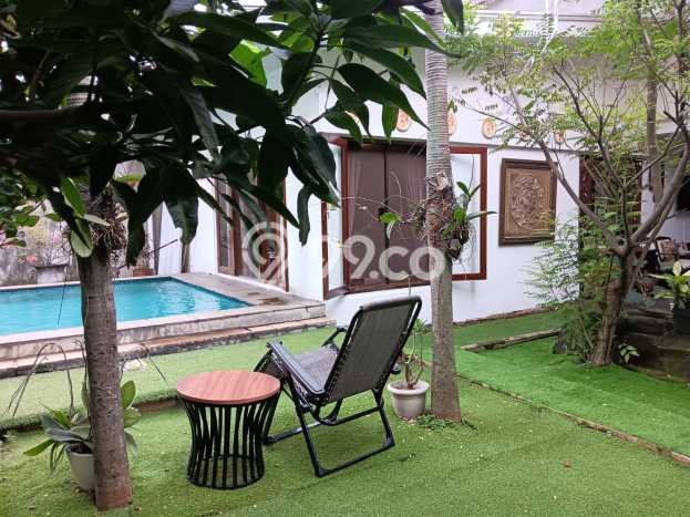 Rumah Elit Modern Tanpa Renovasi di Kemang Jakarta Selatan Rumah Elit Modern Tanpa Renovasi di Kemang Jakarta Selatan