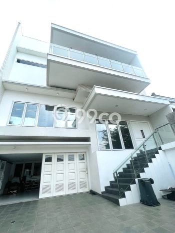 Dijual Rumah Luas Elegan Dengan View Eksklusif di Sunter, Jakarta Utara Dijual Rumah Luas Elegan Dengan View Eksklusif di Sunter, Jakarta Utara