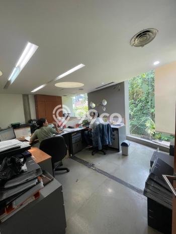 Rumah Mewah Akses Mudah di Jakarta Selatan Unfurnished Rumah Mewah Akses Mudah di Jakarta Selatan Unfurnished