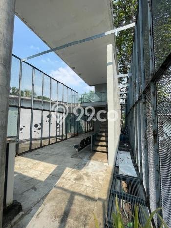 Rumah Mewah Akses Mudah di Jakarta Selatan Unfurnished Rumah Mewah Akses Mudah di Jakarta Selatan Unfurnished