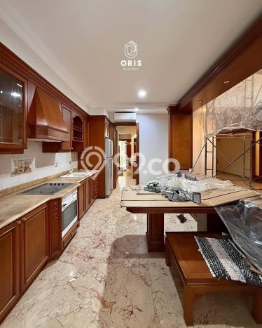 Rumah Elit Modern Tanpa Renovasi di Pondok Indah Jakarta Selatan Rumah Elit Modern Tanpa Renovasi di Pondok Indah Jakarta Selatan