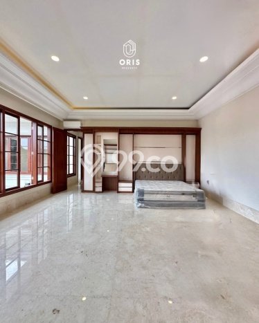Jual Rumah Mewah Megah Dengan View Cantik di Kemang, Jakarta Selatan Jual Rumah Mewah Megah Dengan View Cantik di Kemang, Jakarta Selatan
