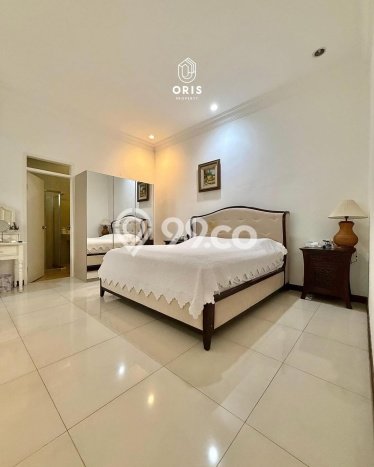 Ready to Use! Premium House LT 430m2 Desain Modern di Pondok Indah Ready to Use! Premium House LT 430m2 Desain Modern di Pondok Indah