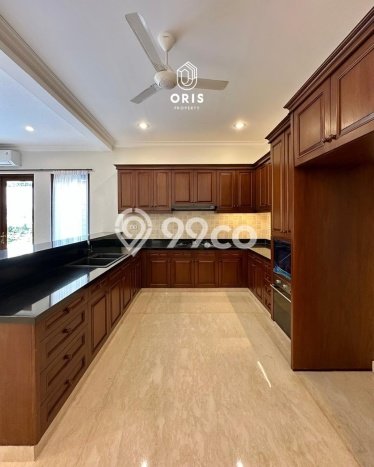 Rumah Elit LB 500m2 Siap Pakai Desain Elegan di Pejaten, Jakarta Selatan Rumah Elit LB 500m2 Siap Pakai Desain Elegan di Pejaten, Jakarta Selatan