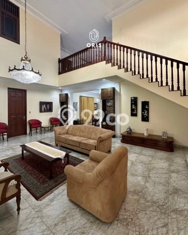 Dijual Rumah Mewah Exclusive di Kebayoran Baru, Jakarta Selatan Dijual Rumah Mewah Exclusive di Kebayoran Baru, Jakarta Selatan