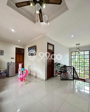 Rumah Elit Modern Tanpa Renovasi di Pondok Labu Jakarta Selatan Rumah Elit Modern Tanpa Renovasi di Pondok Labu Jakarta Selatan
