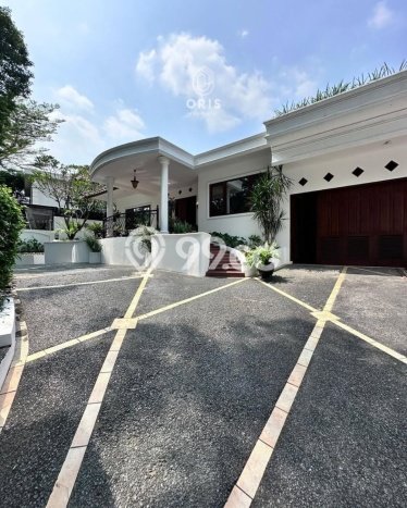 Dijual Hunian Mewah dengan Fasilitas Sekitar Komplit di Kebayoran Baru, Jakarta Selatan Dijual Hunian Mewah dengan Fasilitas Sekitar Komplit di Kebayoran Baru, Jakarta Selatan