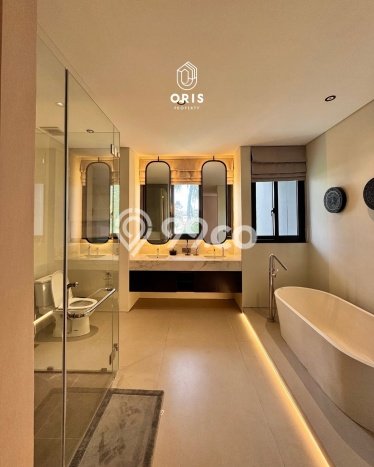 Rumah Menguntungkan di Pusat Kota Canggu, Badung - LT 655m2m² Rumah Menguntungkan di Pusat Kota Canggu, Badung - LT 655m2m²