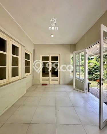 Siap Huni Hunian Elit 4 Kamar di Kebayoran Baru Dekat ke Mana Saja Siap Huni Hunian Elit 4 Kamar di Kebayoran Baru Dekat ke Mana Saja
