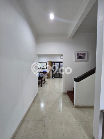 Rumah Eksklusif Dijual LT 183m2 di Ciputat Timur, Tangerang Selatan Rumah Eksklusif Dijual LT 183m2 di Ciputat Timur, Tangerang Selatan