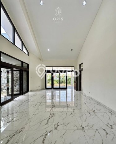 Siap Huni Hunian Elit 5 Kamar di Menteng Dekat ke Mana Saja Siap Huni Hunian Elit 5 Kamar di Menteng Dekat ke Mana Saja