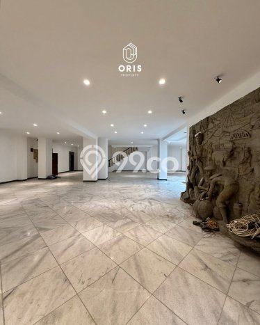 Rumah Eksklusif Siap Huni LT 1046m2 di Menteng, Jakarta Pusat Rumah Eksklusif Siap Huni LT 1046m2 di Menteng, Jakarta Pusat