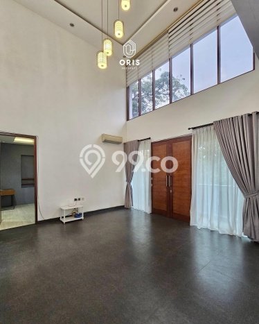 Rumah Luxury Modern Tanpa Renovasi di Veteran Jakarta Selatan Rumah Luxury Modern Tanpa Renovasi di Veteran Jakarta Selatan