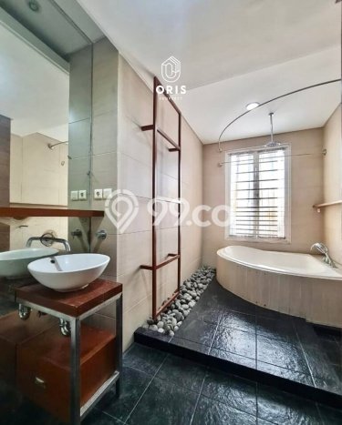 For Sale! Luxury House LT 352m2 Desain Modern di Pondok Indah For Sale! Luxury House LT 352m2 Desain Modern di Pondok Indah