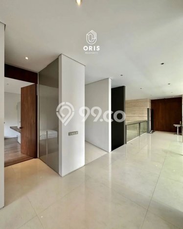 Siap Huni Rumah Mewah 5 Kamar di Kebayoran Baru Dekat ke Mana Pun Siap Huni Rumah Mewah 5 Kamar di Kebayoran Baru Dekat ke Mana Pun