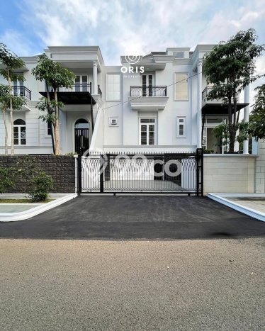 Siap Huni Hunian Elit 4 Kamar di Kebayoran Baru Dekat ke Mana Saja Siap Huni Hunian Elit 4 Kamar di Kebayoran Baru Dekat ke Mana Saja