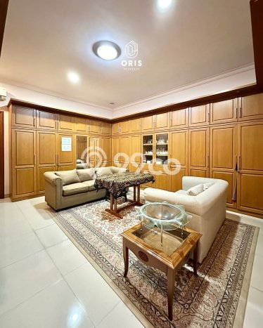 Siap Huni Rumah Mewah 8 Kamar di Menteng Dekat ke Mana Saja Siap Huni Rumah Mewah 8 Kamar di Menteng Dekat ke Mana Saja