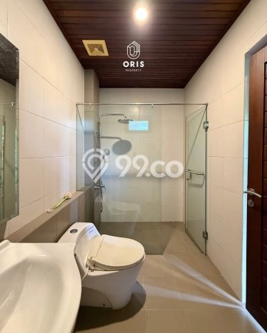 Dijual Rumah Mewah Elegan Dengan View Eksklusif di Pondok Indah, Jakarta Selatan Dijual Rumah Mewah Elegan Dengan View Eksklusif di Pondok Indah, Jakarta Selatan