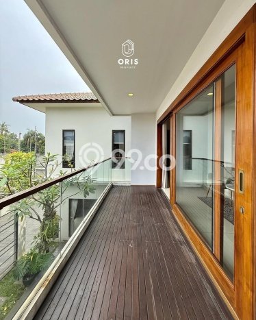 Ready to Use! Luxury House LT 360m2 Desain Modern di Pondok Labu Ready to Use! Luxury House LT 360m2 Desain Modern di Pondok Labu
