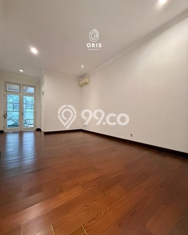 Rumah Luxury Modern Tanpa Renovasi di Pondok Indah Jakarta Selatan Rumah Luxury Modern Tanpa Renovasi di Pondok Indah Jakarta Selatan