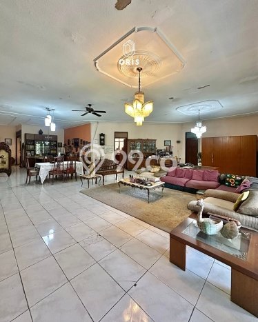 Rumah Murah LT 862m2 di Kemang Akses Mudah Rumah Murah LT 862m2 di Kemang Akses Mudah