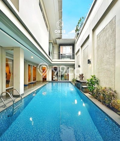 Rumah Luxury Modern Siap Huni di Pondok Indah Jakarta Selatan Rumah Luxury Modern Siap Huni di Pondok Indah Jakarta Selatan