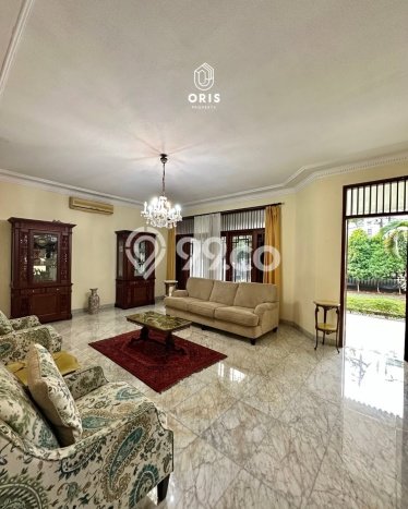 Dijual Rumah Mewah Exclusive di Kebayoran Baru, Jakarta Selatan Dijual Rumah Mewah Exclusive di Kebayoran Baru, Jakarta Selatan