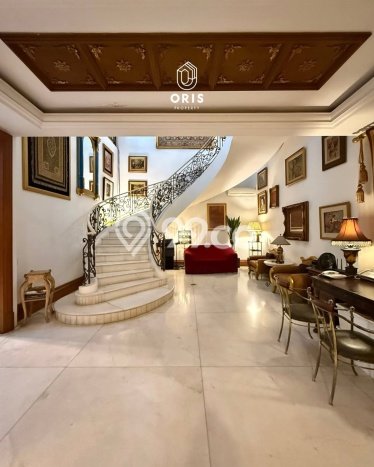 For Sale Rumah Mewah Exclusive di Menteng, Jakarta Pusat For Sale Rumah Mewah Exclusive di Menteng, Jakarta Pusat
