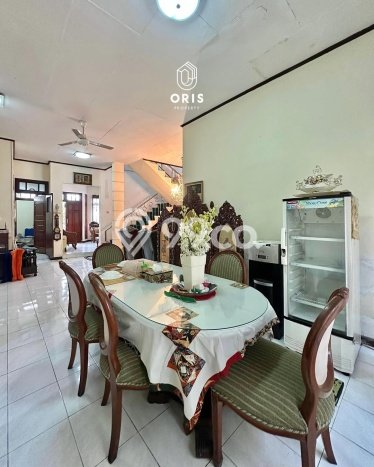 Rumah Modern LB/LT 300m2/208m2 Siap Huni Area Senopati, Jakarta Selatan Rumah Modern LB/LT 300m2/208m2 Siap Huni Area Senopati, Jakarta Selatan