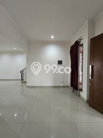 For Sale! Luxury House LT 195m2 Desain Modern di Kebagusan For Sale! Luxury House LT 195m2 Desain Modern di Kebagusan