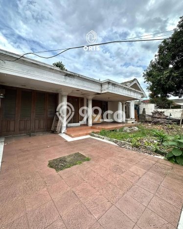 Rumah Premium di Jakarta Selatan Strategis Kondisi Terawat Rumah Premium di Jakarta Selatan Strategis Kondisi Terawat