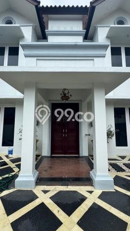 Rumah Elit LB 400m2 Siap Huni Desain Elegan di Senopati, Jakarta Selatan Rumah Elit LB 400m2 Siap Huni Desain Elegan di Senopati, Jakarta Selatan