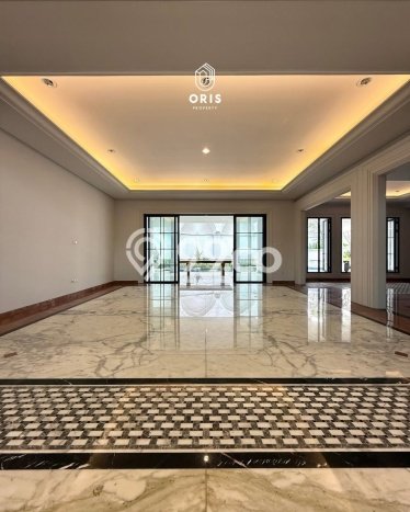 Dijual Rumah Luas Elegan Dengan View Eksklusif di Pondok Indah, Jakarta Selatan Dijual Rumah Luas Elegan Dengan View Eksklusif di Pondok Indah, Jakarta Selatan