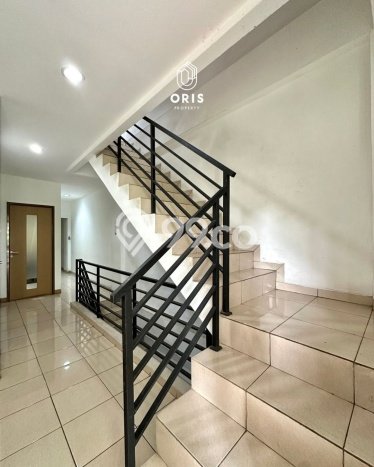 Ruko Dijual di Prime Area Jakarta Selatan Luas 378m2 Ruko Dijual di Prime Area Jakarta Selatan Luas 378m2