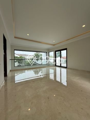 Hunian Elit LB 750m2 Siap Pakai Desain Elegan di Pondok Indah, Jakarta Selatan Hunian Elit LB 750m2 Siap Pakai Desain Elegan di Pondok Indah, Jakarta Selatan