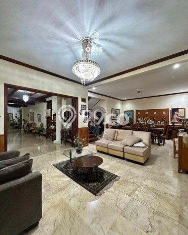 Rumah Elit LB 550m2 Siap Huni Desain Elegan di Kemang, Jakarta Selatan Rumah Elit LB 550m2 Siap Huni Desain Elegan di Kemang, Jakarta Selatan
