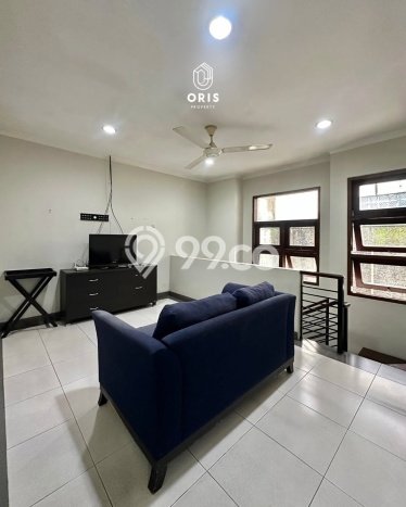Ready to Use! Luxury House LT 160m2 Desain Elegan di Pondok Indah Ready to Use! Luxury House LT 160m2 Desain Elegan di Pondok Indah
