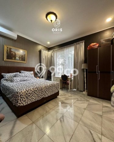 Ready to Use! Luxury House LT 480m2 Desain Modern di Cipete Ready to Use! Luxury House LT 480m2 Desain Modern di Cipete