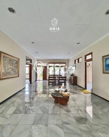 Jual Cepat Hunian Mewah Cozy di Jakarta Selatan Jual Cepat Hunian Mewah Cozy di Jakarta Selatan