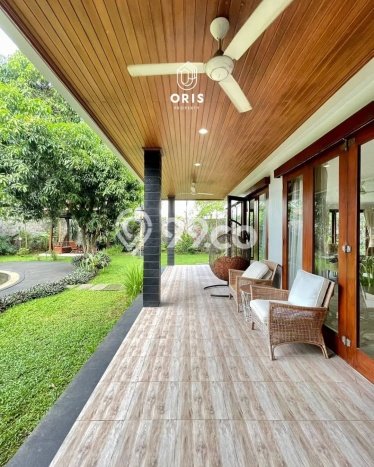 Rumah Elit LB 400m2 Siap Pakai Desain Elegan di Kemang, Jakarta Selatan Rumah Elit LB 400m2 Siap Pakai Desain Elegan di Kemang, Jakarta Selatan