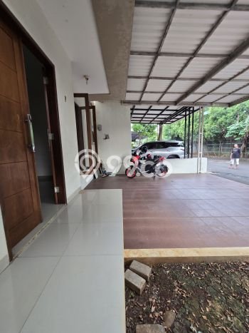 For Sale! Luxury House LT 195m2 Desain Modern di Kebagusan For Sale! Luxury House LT 195m2 Desain Modern di Kebagusan