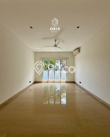 Rumah Luxury Modern Siap Huni di Kemang Jakarta Selatan Rumah Luxury Modern Siap Huni di Kemang Jakarta Selatan