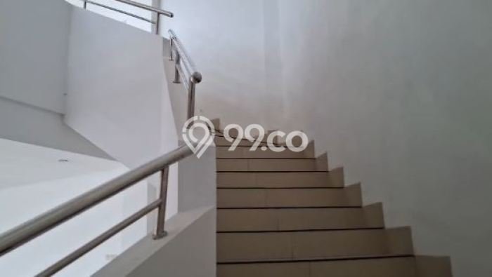 Untuk Dijual! Kantor di Sumurbandung Bandung LT 651m2 / LB 721m2 Kawasan Strategis Untuk Dijual! Kantor di Sumurbandung Bandung LT 651m2 / LB 721m2 Kawasan Strategis