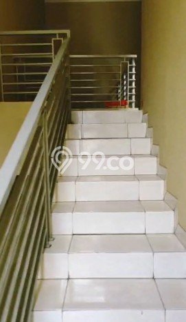 Ruko Disewa di Arcamanik, Bandung, LT 200m2 / LB 300m2 Ruko Disewa di Arcamanik, Bandung, LT 200m2 / LB 300m2