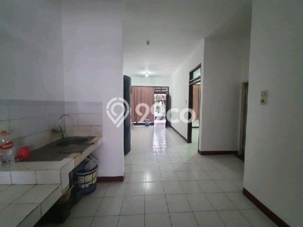 Disewakan! Rumah 2 Kamar Tidur &
1 Kamar Mandi di Taman Kopo Indah, Bandung Disewakan! Rumah 2 Kamar Tidur &
1 Kamar Mandi di Taman Kopo Indah, Bandung