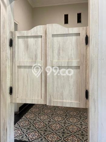 Siap Huni Hunian Elit 8 Kamar di Regol Dekat ke Mana Pun Siap Huni Hunian Elit 8 Kamar di Regol Dekat ke Mana Pun