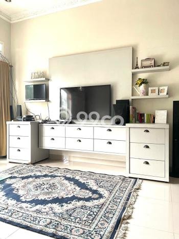 Siap Huni Hunian Elit 8 Kamar di Regol Dekat ke Mana Pun Siap Huni Hunian Elit 8 Kamar di Regol Dekat ke Mana Pun