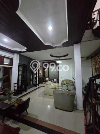 Rumah Luxury Modern Siap Huni di Senopati Jakarta Selatan Rumah Luxury Modern Siap Huni di Senopati Jakarta Selatan