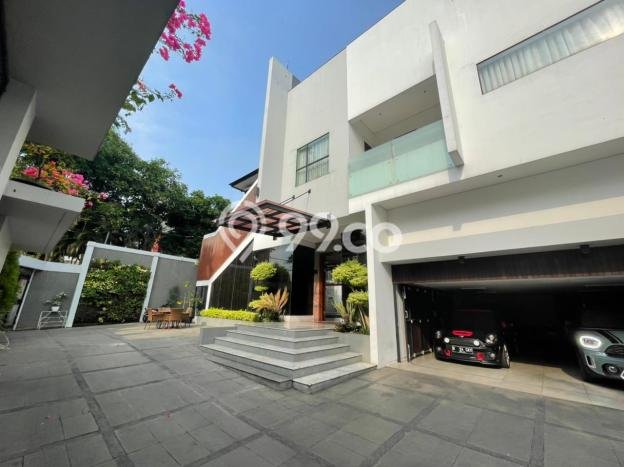 Dijual Rumah Premium dengan Fasilitas Sekitar Komplit di Tebet, Jakarta Selatan Dijual Rumah Premium dengan Fasilitas Sekitar Komplit di Tebet, Jakarta Selatan