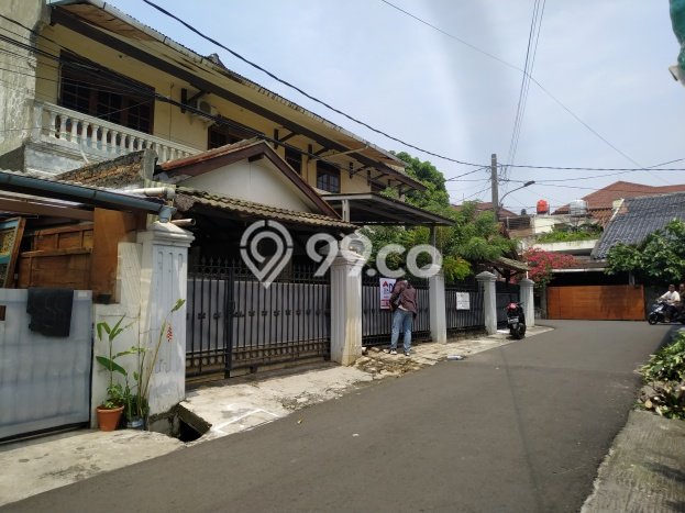Rumah Eksklusif Dijual LT 240m2 di Kebayoran Baru, Jakarta Selatan Rumah Eksklusif Dijual LT 240m2 di Kebayoran Baru, Jakarta Selatan